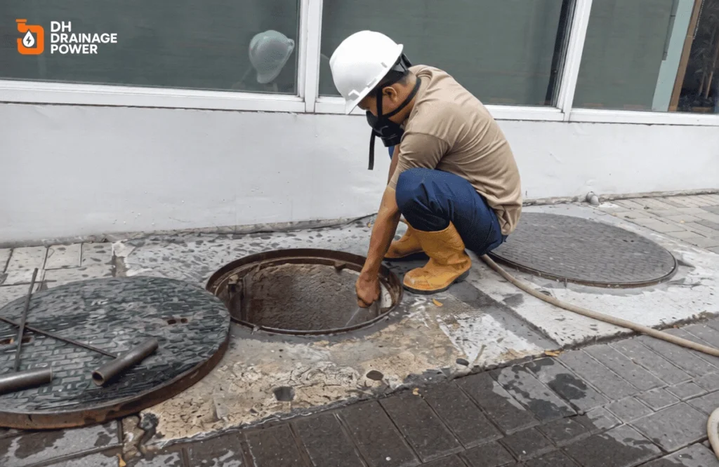 CCTV Drain Repairs London for fast and reliable drain inspection.